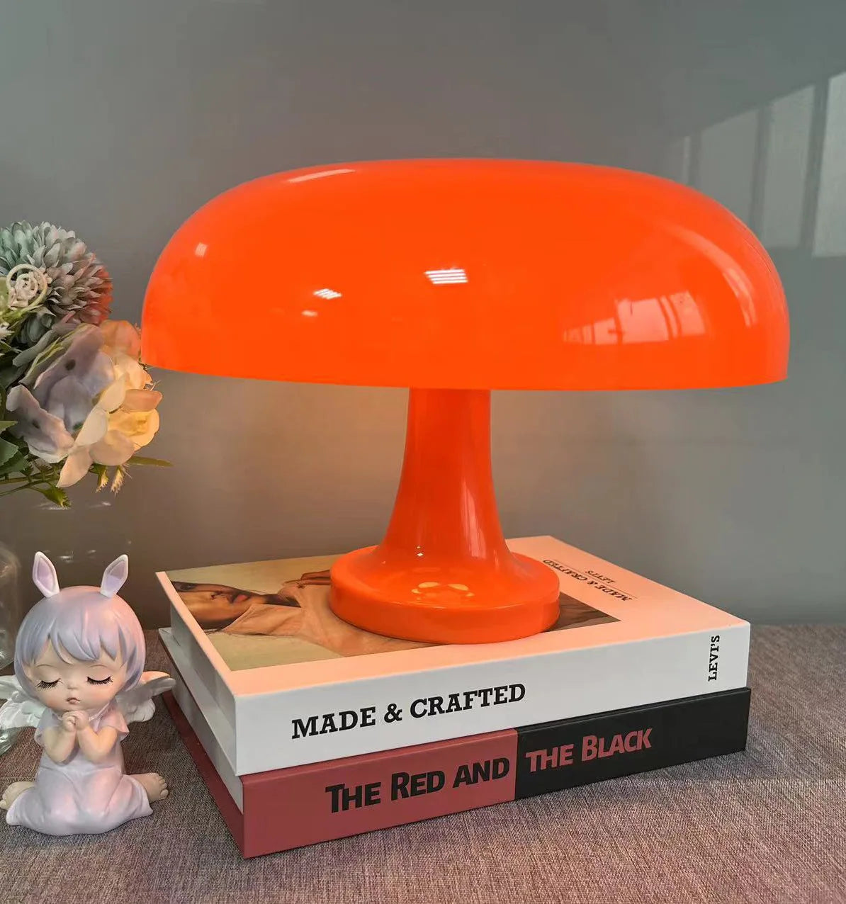Mid-Century Modern Mushroom Lamp - Retro Inspired Design for Bedroom or Desk
